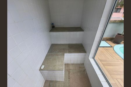Casa de condomínio à venda com 230m², 4 quartos e 2 vagas