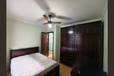 Casa de condomínio à venda com 230m², 4 quartos e 2 vagas