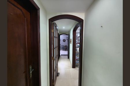Casa de condomínio à venda com 230m², 4 quartos e 2 vagas