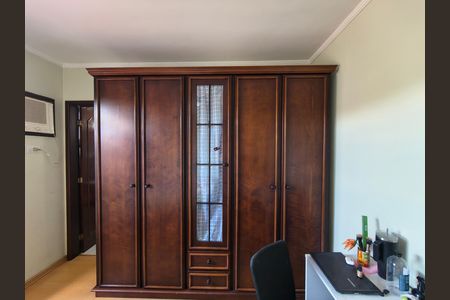 Casa de condomínio à venda com 230m², 4 quartos e 2 vagas