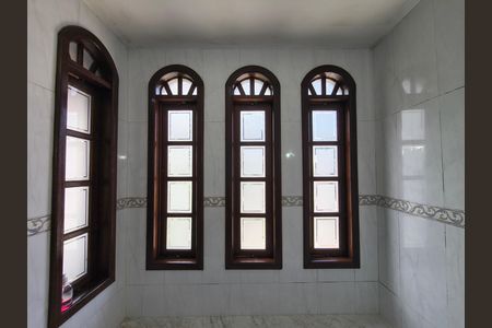 Casa de condomínio à venda com 230m², 4 quartos e 2 vagas