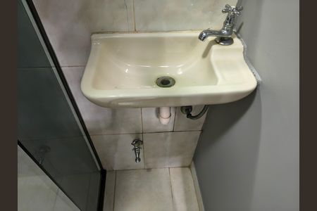 Casa de condomínio à venda com 230m², 4 quartos e 2 vagas