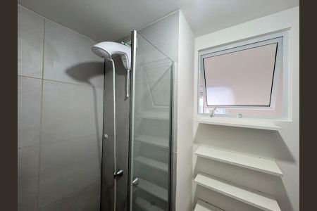 Apartamento para alugar com 44m², 2 quartos e 1 vaga Apartamento para alugar com 44m², 2 quartos e 1 vagaBanheiro