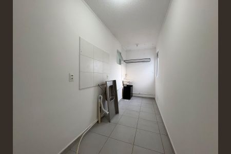 Apartamento para alugar com 44m², 2 quartos e 1 vaga Apartamento para alugar com 44m², 2 quartos e 1 vagaCozinha e Área de Serviço