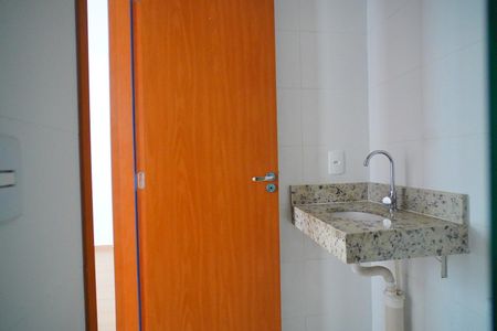 Apartamento para alugar com 50m², 2 quartos e 1 vaga Apartamento para alugar com 50m², 2 quartos e 1 vagaBanheiro