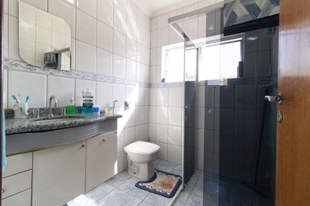 Casa à venda com 250m², 3 quartos e 3 vagas Casa à venda com 250m², 3 quartos e 3 vagasBanheiro Social 1