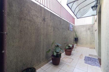 Casa à venda com 250m², 3 quartos e 3 vagas Casa à venda com 250m², 3 quartos e 3 vagasCorredor