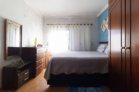 Casa à venda com 250m², 3 quartos e 3 vagas Casa à venda com 250m², 3 quartos e 3 vagasSuíte