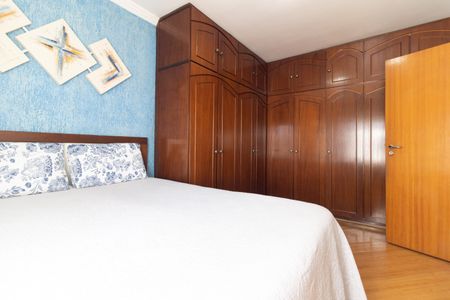 Suíte de casa à venda com 3 quartos, 250m² em Vila Moraes, São Paulo