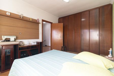 Casa à venda com 250m², 3 quartos e 3 vagas Casa à venda com 250m², 3 quartos e 3 vagasQuarto 3