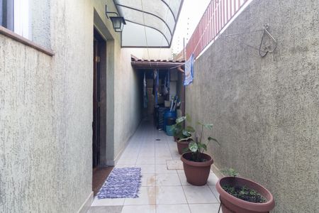 Casa à venda com 250m², 3 quartos e 3 vagas Casa à venda com 250m², 3 quartos e 3 vagasCorredor