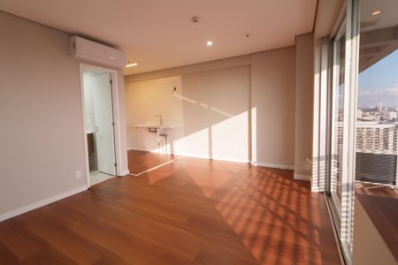 Studio à venda com 32m², 1 quarto e 1 vagaSala/Cozinha