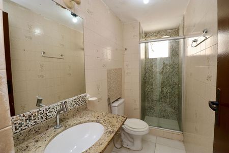 Apartamento para alugar com 65m², 2 quartos e sem vagaBanheiro