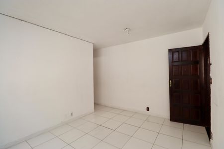 Sala de apartamento para alugar com 2 quartos, 65m² em Col de Pituacu, Salvador