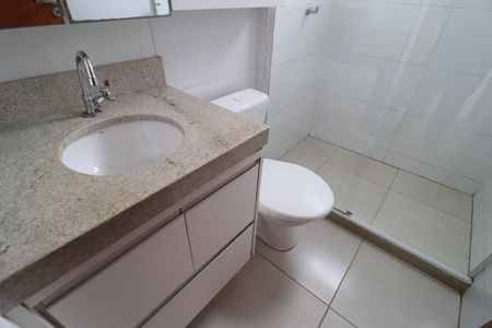 Apartamento para alugar com 76m², 2 quartos e sem vagaBanheiro Social