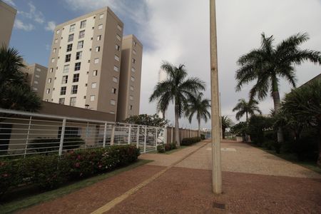 Apartamento para alugar com 76m², 2 quartos e sem vagaÁrea comum