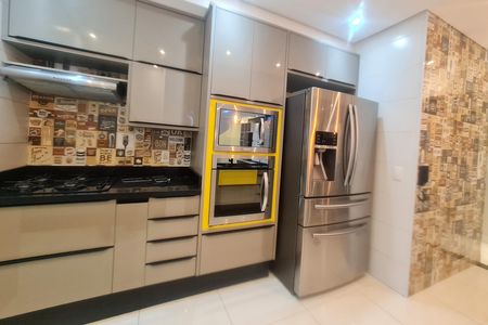 Apartamento para alugar com 116m², 2 quartos e 2 vagasCozinha