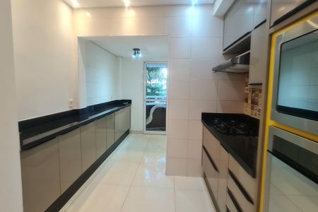 Apartamento para alugar com 116m², 2 quartos e 2 vagasCozinha