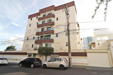 Apartamento para alugar com 89m², 2 quartos e 2 vagasFachada