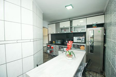 Casa para alugar com 207m², 3 quartos e 3 vagas Casa para alugar com 207m², 3 quartos e 3 vagasCozinha