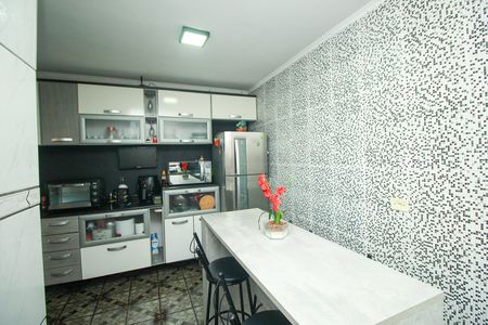 Casa para alugar com 207m², 3 quartos e 3 vagas Casa para alugar com 207m², 3 quartos e 3 vagasCozinha