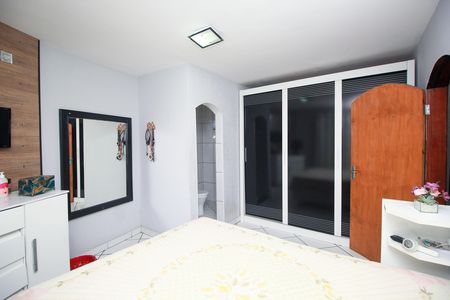 Casa para alugar com 207m², 3 quartos e 3 vagas Casa para alugar com 207m², 3 quartos e 3 vagasSuíte