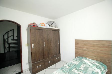 Casa para alugar com 207m², 3 quartos e 3 vagas Casa para alugar com 207m², 3 quartos e 3 vagasQuarto 1