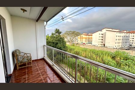 Casa para alugar com 90m², 2 quartos e 1 vaga Casa para alugar com 90m², 2 quartos e 1 vagaSacada do Quarto