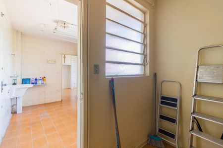 Apartamento à venda com 147m², 3 quartos e 1 vagaÁrea de Serviço