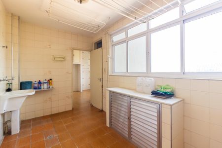 Apartamento à venda com 147m², 3 quartos e 1 vagaÁrea de Serviço