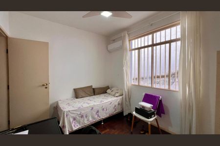 Casa à venda com 3 quartos, 300m² em Nova Granada, Belo Horizonte