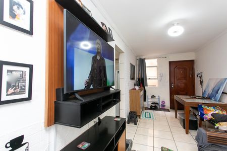 Sala  de apartamento à venda com 2 quartos, 57m² em Conjunto Residencial José Bonifácio, São Paulo