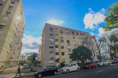 Apartamento para alugar com 50m², 2 quartos e sem vaga Apartamento para alugar com 50m², 2 quartos e sem vagaFachada