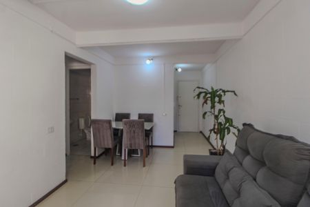 Sala de apartamento para alugar com 2 quartos, 50m² em Santana, Porto Alegre