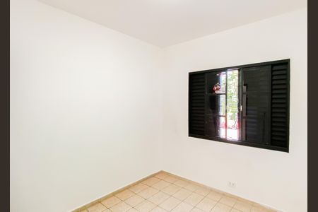 Quarto 2 de casa para alugar com 2 quartos, 120m² em Parque Boturussu, São Paulo