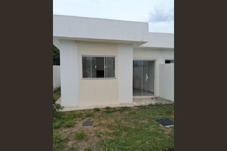Casa para alugar com 52m², 2 quartos e 1 vaga Casa para alugar com 52m², 2 quartos e 1 vagaFachada