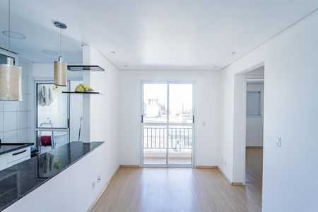 Sala de apartamento para alugar com 2 quartos, 45m² em Loteamento City Jaragua, São Paulo
