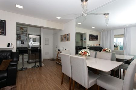 Apartamento à venda com 85m², 3 quartos e 2 vagas Apartamento à venda com 85m², 3 quartos e 2 vagasSala