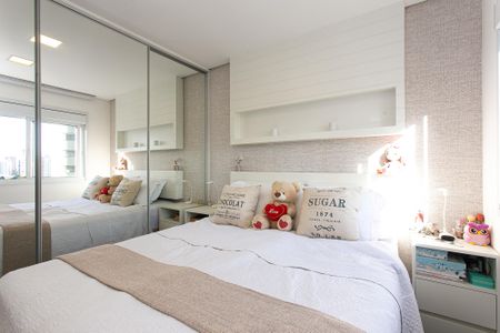 Apartamento à venda com 85m², 3 quartos e 2 vagas Apartamento à venda com 85m², 3 quartos e 2 vagasSuíte