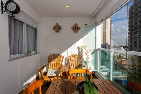 Apartamento à venda com 85m², 3 quartos e 2 vagas Apartamento à venda com 85m², 3 quartos e 2 vagasVaranda gourmet