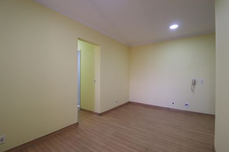 Apartamento para alugar com 69m², 3 quartos e 1 vagaSala