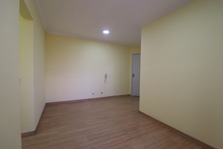 Sala de apartamento para alugar com 3 quartos, 69m² em Parque Marajoara, Santo André