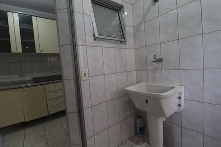 Apartamento para alugar com 69m², 3 quartos e 1 vagaÁrea de Serviço