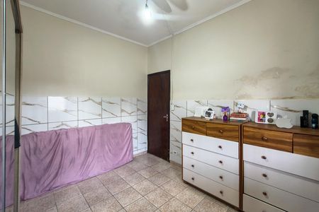 Casa para alugar com 67m², 2 quartos e 2 vagasQuarto 2
