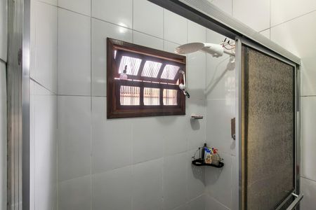 Casa para alugar com 67m², 2 quartos e 2 vagasBanheiro