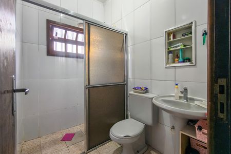 Casa para alugar com 67m², 2 quartos e 2 vagasBanheiro