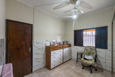 Casa para alugar com 67m², 2 quartos e 2 vagasQuarto 2
