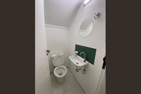 Casa para alugar com 130m², 3 quartos e 2 vagas Casa para alugar com 130m², 3 quartos e 2 vagasLavabo