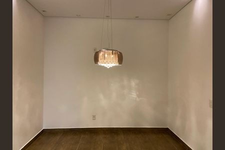 Casa para alugar com 130m², 3 quartos e 2 vagas Casa para alugar com 130m², 3 quartos e 2 vagasSala de Jantar