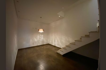 Casa para alugar com 130m², 3 quartos e 2 vagas Casa para alugar com 130m², 3 quartos e 2 vagasSala de Jantar